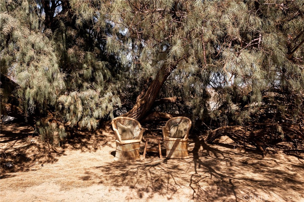 https://media.crmls.org/medias/48ae0a7f-200a-4dc3-944a-6ac159380cff.jpg?preset=X-Large