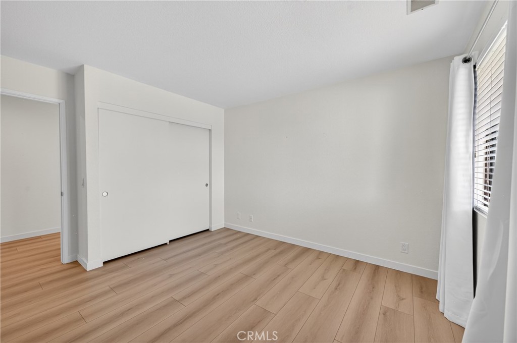 https://media.crmls.org/medias/48ae6add-dba4-4299-919d-57a97d8d62a0.jpg?preset=X-Large