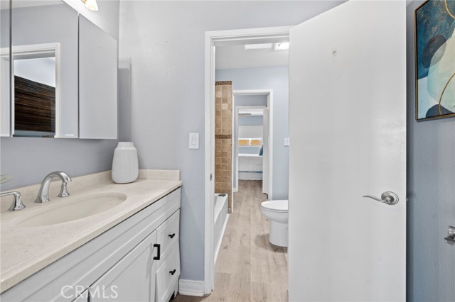 Detail Gallery Image 15 of 33 For 770 W Imperial Ave #68,  El Segundo,  CA 90245 - 2 Beds | 2 Baths