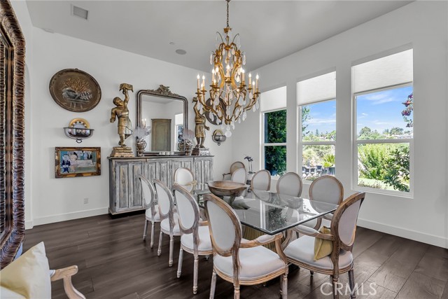 Detail Gallery Image 7 of 28 For 7420 via Montecito, Riverside,  CA 92506 - 5 Beds | 5/2 Baths