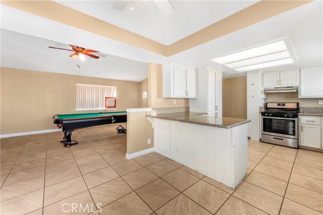 14317 Jicarilla Road, Apple Valley CA: https://media.crmls.org/medias/48af9d09-3f9c-4fb7-9e6d-b33f6c02c9cd.jpg