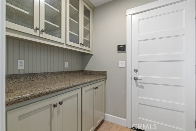 Detail Gallery Image 16 of 42 For 1401 Greenwood Dr., Paso Robles,  CA 93446 - 4 Beds | 4/1 Baths