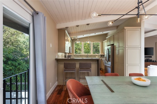 Detail Gallery Image 12 of 60 For 11922 Sunshine Ter, Studio City,  CA 91604 - 3 Beds | 2 Baths