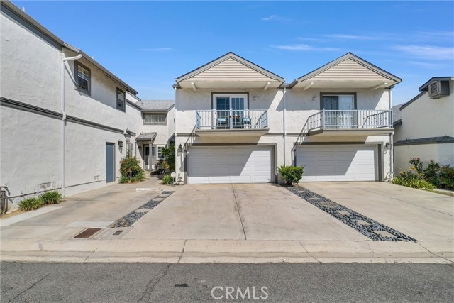 Detail Gallery Image 3 of 54 For 871 W Country View #45,  La Habra,  CA 90631 - 3 Beds | 2/1 Baths