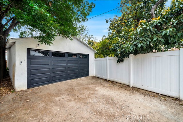property-img