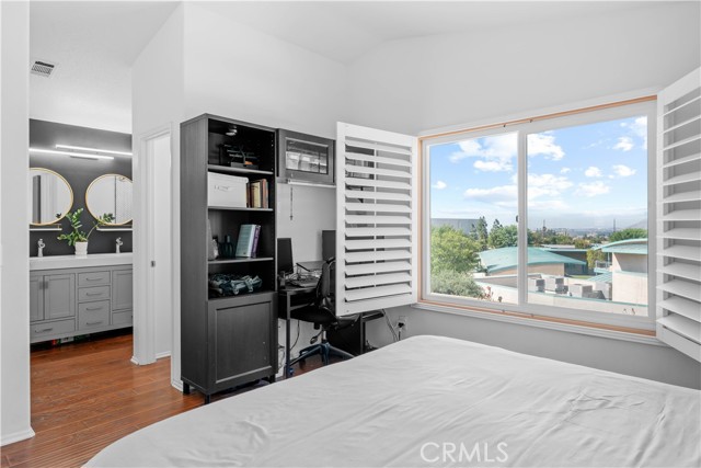 815 Autumn Lane, Corona CA: https://media.crmls.org/medias/48b1a0b5-b082-4f61-abe2-dd63edde0172.jpg