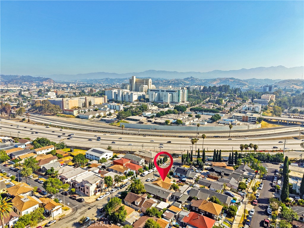 https://media.crmls.org/medias/48b25a38-bd48-445f-8825-4b4f835cdf99.jpg?preset=X-Large
