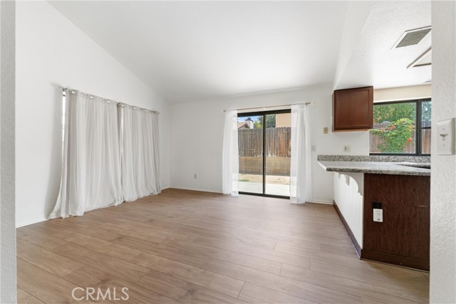 Detail Gallery Image 7 of 28 For 2258 Gregory Ave, Palmdale,  CA 93550 - 3 Beds | 2 Baths