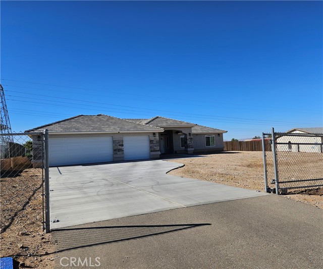 18010 Seaforth Street, Hesperia CA: https://media.crmls.org/medias/48b4149d-bb4b-43be-b59c-ed7df97e3edc.jpg