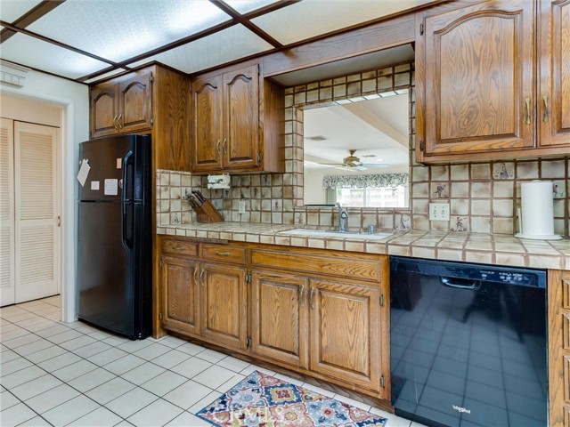 Detail Gallery Image 15 of 39 For 4856 Lomina Ave, Lakewood,  CA 90713 - 3 Beds | 1 Baths