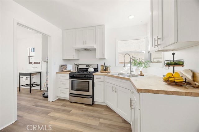 Detail Gallery Image 7 of 31 For 719 S Walnut, Brea,  CA 92821 - 3 Beds | 2 Baths