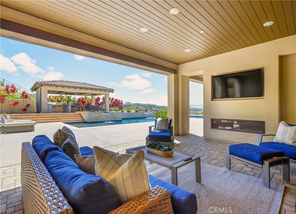 8461 Hinterland Drive - photo 16
