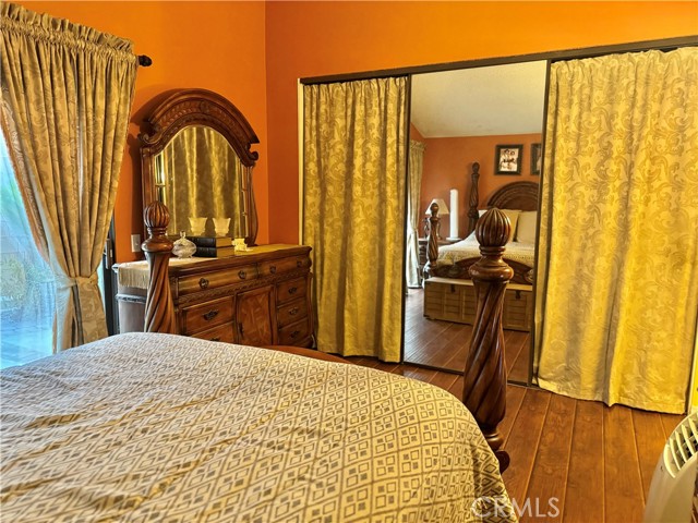 Detail Gallery Image 12 of 26 For 136 Mistletoe Dr, Corona,  CA 92879 - 2 Beds | 2 Baths