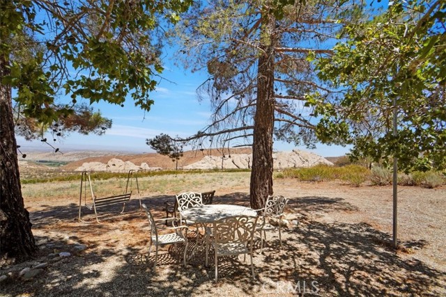 27811 Jubilee Run Road, Pearblossom CA: https://media.crmls.org/medias/48b6e1ff-252e-4ea8-8397-b73f9a1257eb.jpg