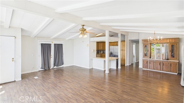 Detail Gallery Image 5 of 21 For 1550 Rimpau Ave #39,  Corona,  CA 92881 - 2 Beds | 2 Baths