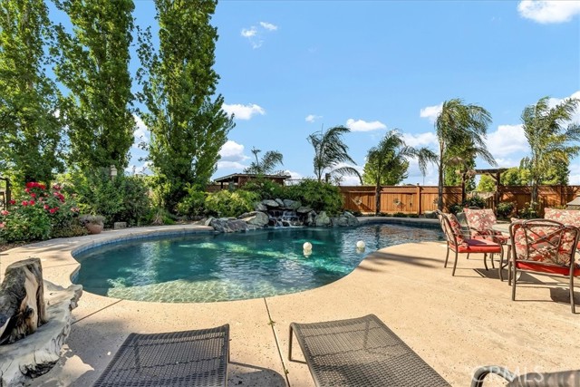 Detail Gallery Image 42 of 75 For 17276 Iona Ave, Lemoore,  CA 93245 - 3 Beds | 3 Baths