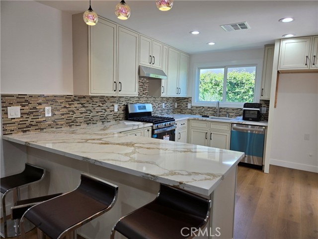 Detail Gallery Image 9 of 20 For 24224 Welby Way, West Hills,  CA 91307 - 0 Beds | 1 Baths