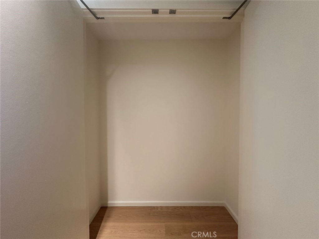 https://media.crmls.org/medias/48b8c9cb-af22-460c-8956-837163e5f16f.jpg?preset=X-Large