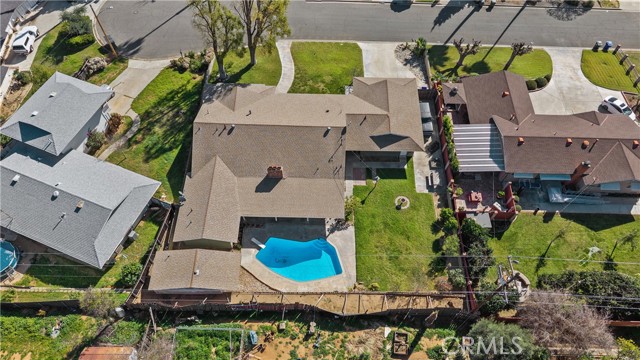 Image 37 of 41 For 7171 Font Avenue