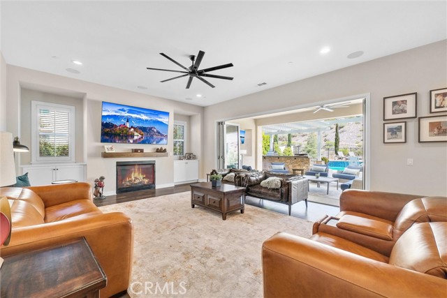 Detail Gallery Image 10 of 75 For 13477 Gold Medal Ct, Riverside,  CA 92503 - 4 Beds | 3/1 Baths