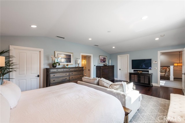 5433 Castle Knoll Road, La Canada Flintridge CA: https://media.crmls.org/medias/48b9961b-0e11-492c-99bb-920db2f3f9bc.jpg