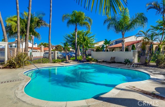 Detail Gallery Image 66 of 75 For 7030 Seawind Drive, Long Beach,  CA 90803 - 4 Beds | 3 Baths