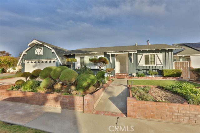 11016 Lindesmith Ave, Whittier, CA 90603