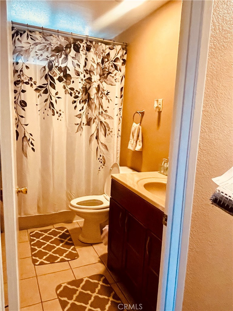 https://media.crmls.org/medias/48b9df26-f642-4a83-948f-bef300ca13fc.jpg?preset=X-Large