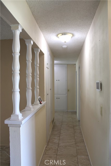 Image 10 of 33 For 15856 Lawnhill Drive