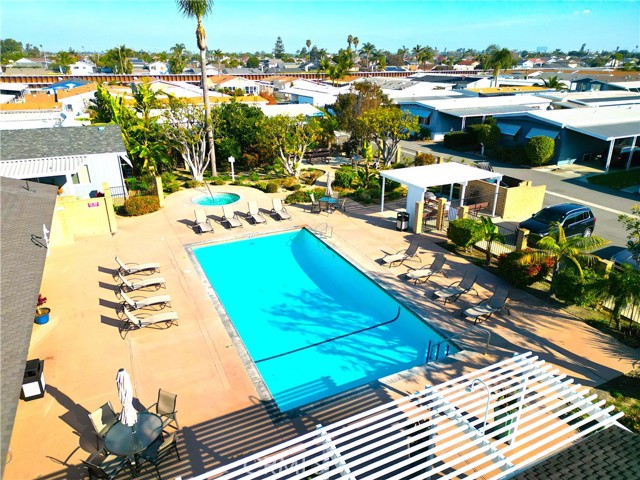 Detail Gallery Image 24 of 36 For 6301 Warner Ave #5,  Huntington Beach,  CA 92647 - 3 Beds | 2 Baths