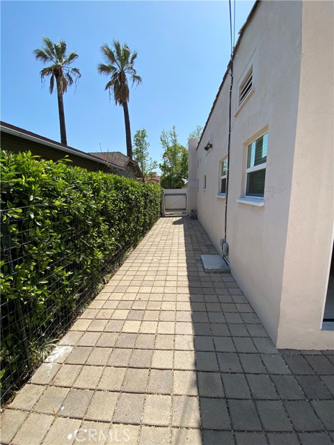 Detail Gallery Image 24 of 34 For 311 Roads End St, Glendale,  CA 91205 - 3 Beds | 2 Baths