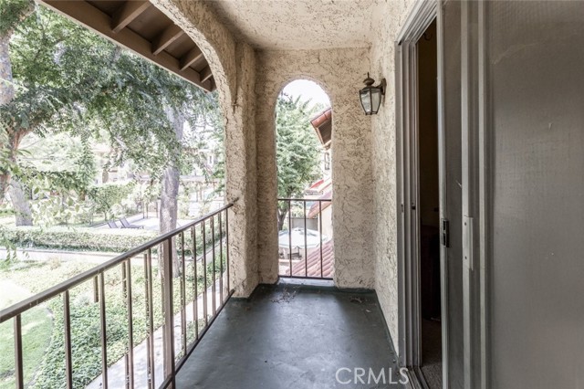 Detail Gallery Image 13 of 27 For 19545 Sherman Way #66,  Reseda,  CA 91335 - 3 Beds | 2/1 Baths