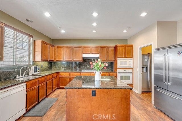 Detail Gallery Image 21 of 45 For 15356 Thistle St, Fontana,  CA 92336 - 5 Beds | 3 Baths