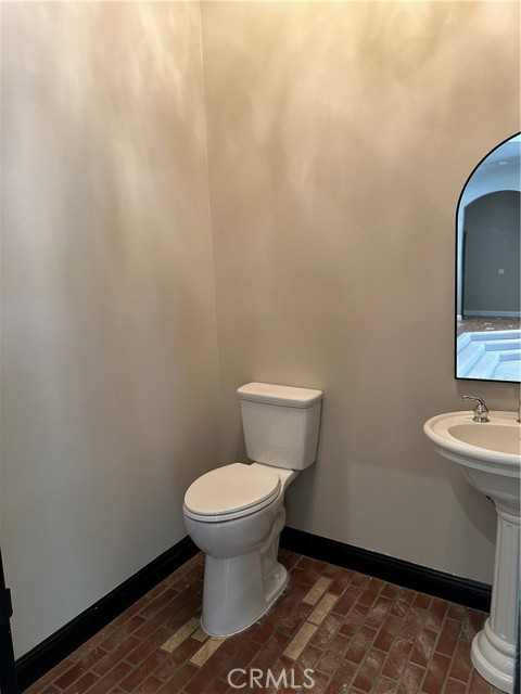 9003 Forest Oaks Court, Bakersfield CA: https://media.crmls.org/medias/48bf7b60-680a-4a67-b07f-018a7014f553.jpg