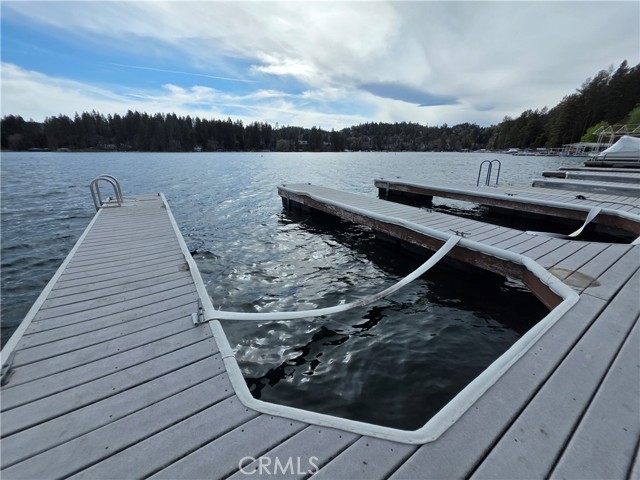 Detail Gallery Image 14 of 27 For 412 N 412 #a, Lake Arrowhead,  CA 92354 - 0 Beds | 0 Baths