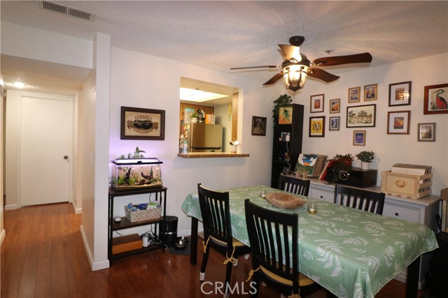 Detail Gallery Image 13 of 46 For 12121 Centralia St #111,  Lakewood,  CA 90715 - 1 Beds | 1 Baths