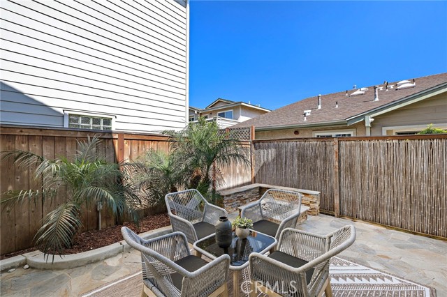 Detail Gallery Image 22 of 28 For 2563 Orange Ave #C,  Costa Mesa,  CA 92627 - 3 Beds | 2/1 Baths