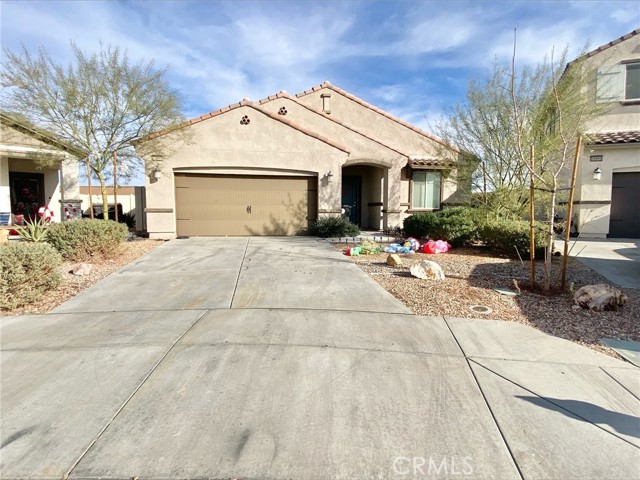 Detail Gallery Image 1 of 1 For 15895 Marigold Ct, Victorville,  CA 92394 - 3 Beds | 2 Baths