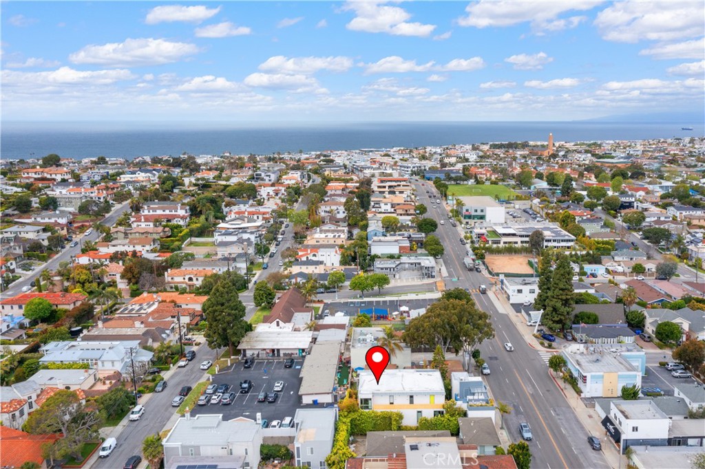 932 Manhattan Beach Boulevard, #B