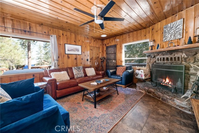 Detail Gallery Image 25 of 40 For 808 Rueda Ln, Big Bear Lake,  CA 92315 - 3 Beds | 2 Baths