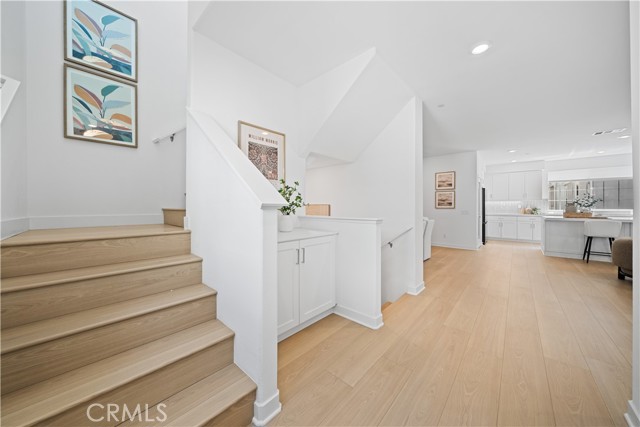 1042 N Anaheim Blvd, Anaheim CA: https://media.crmls.org/medias/48c506aa-5ebd-472b-8f12-25c6a1bd20a2.jpg