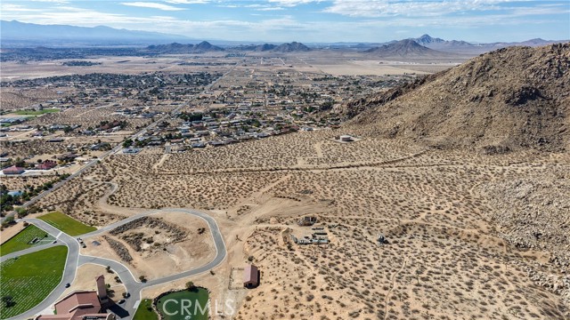 Detail Gallery Image 9 of 15 For 23545 Valley Crest, Apple Valley,  CA 92307 - – Beds | – Baths