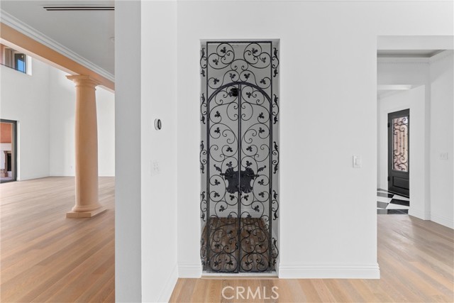 Detail Gallery Image 15 of 74 For 17190 Small Canyon Ln, Riverside,  CA 92506 - 6 Beds | 6/1 Baths