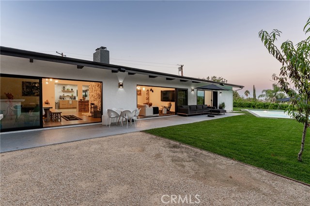 Detail Gallery Image 45 of 53 For 5700 El Canon Ave, Woodland Hills,  CA 91367 - 3 Beds | 3 Baths