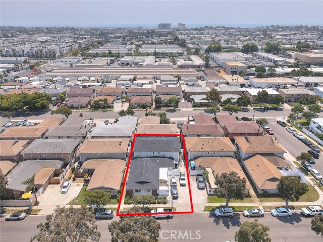 735 James Street, Costa Mesa CA: https://media.crmls.org/medias/48c6de66-35c2-4913-bdd7-6f86d72cada1.jpg
