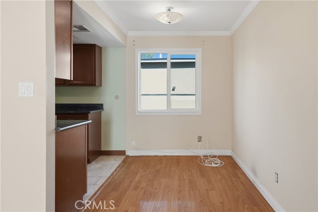 6101 Fulton Avenue, 9 photo 13