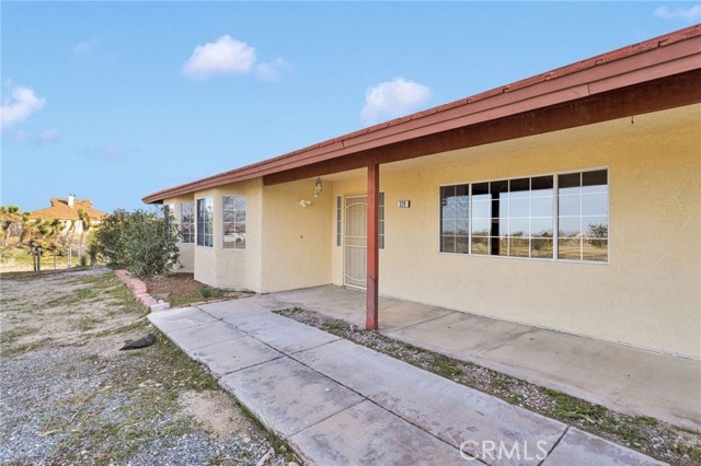 Detail Gallery Image 5 of 71 For 329 Lindero Rd, Pinon Hills,  CA 92372 - 7 Beds | 4 Baths