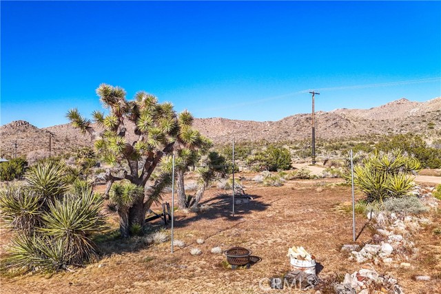 Detail Gallery Image 36 of 58 For 8626 La Contenta Rd, Yucca Valley,  CA 92284 - 2 Beds | 1 Baths