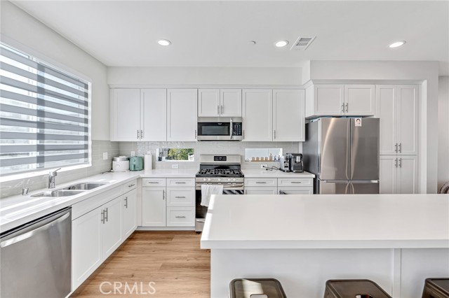 Detail Gallery Image 8 of 19 For 149 E Knox Dr, La Habra,  CA 90631 - 3 Beds | 2/1 Baths