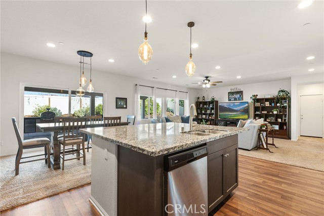Detail Gallery Image 17 of 75 For 24456 Reserve Ct, Menifee,  CA 92584 - 5 Beds | 4 Baths